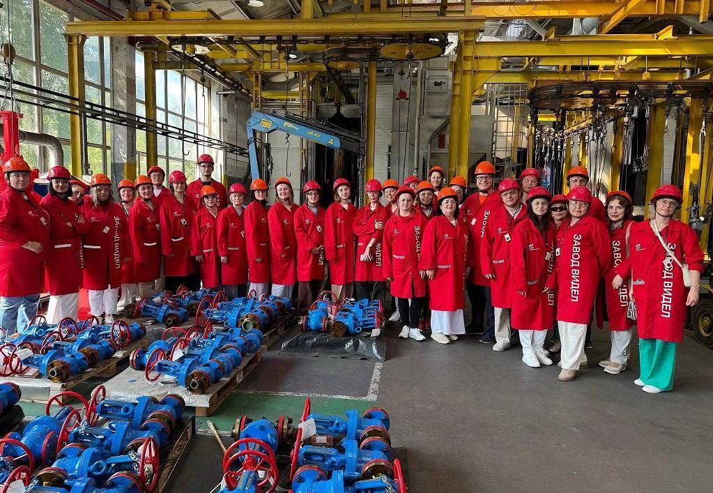 Благовещенский завод ОМК принял всероссийскую делегацию профсоюзных лидеров